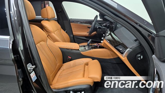 BMW 5-Series 520i M Sport
