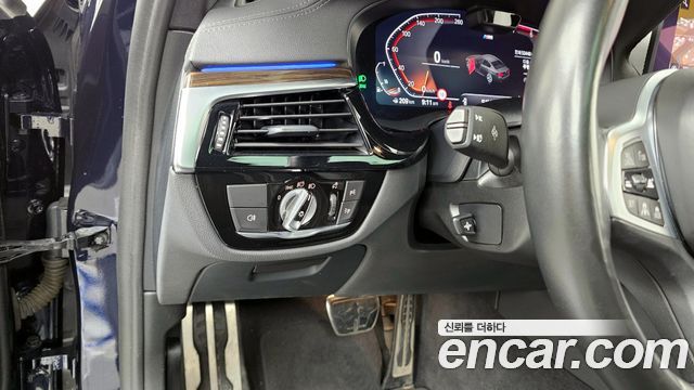 BMW 5-Series 520i M Sport