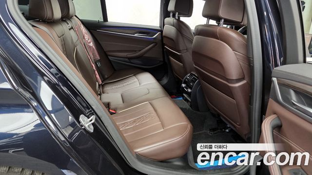 BMW 5-Series 523d M Sport