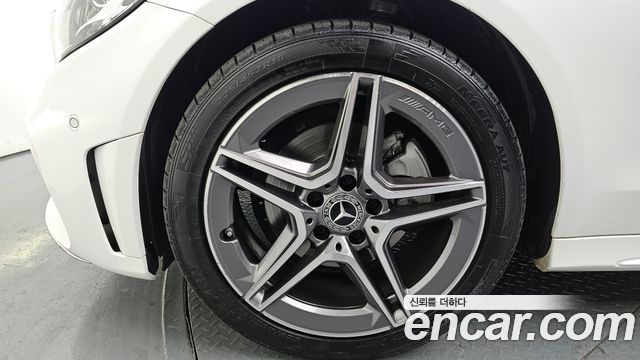 Mercedes-Benz C-Class C200 AMG Line