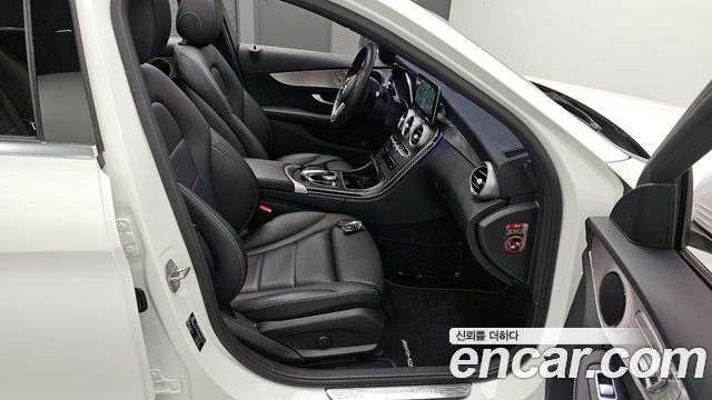 Mercedes-Benz C-Class C200 AMG Line