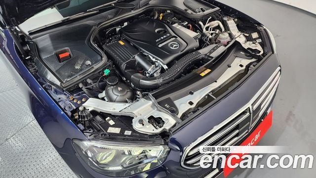 Mercedes-Benz E-Class E300e 4MATIC Exclusive