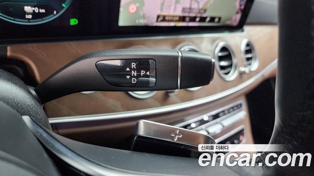 Mercedes-Benz E-Class E300e 4MATIC Exclusive
