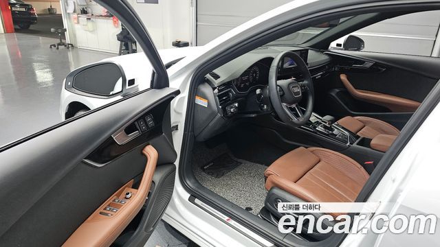 Audi A4 (B9) 45 TFSI Quattro Premium