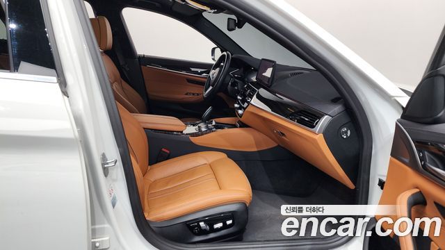 BMW 5-Series 520i M Sport
