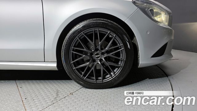 Mercedes-Benz CLA-Class CLA200 d