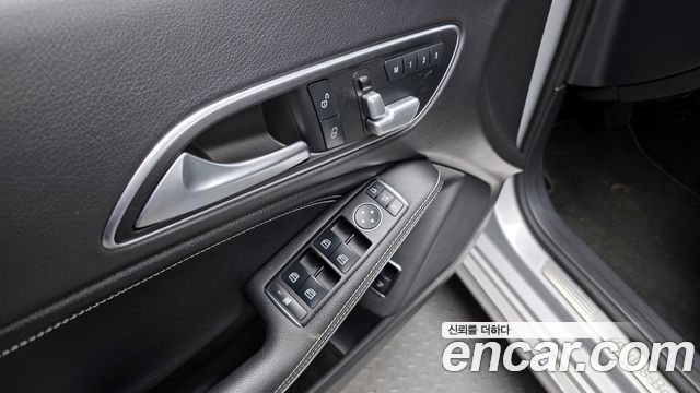 Mercedes-Benz CLA-Class CLA200 d