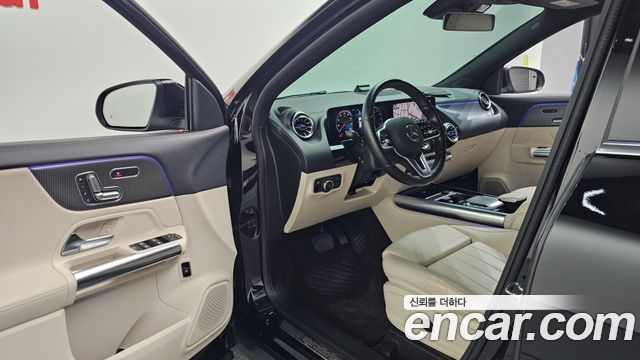 Mercedes-Benz GLA-Class GLA220