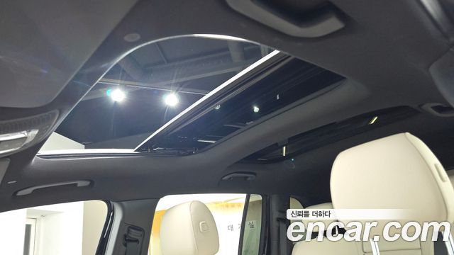 Mercedes-Benz GLB-Class GLB220