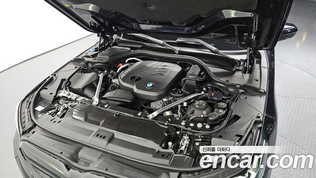 BMW 5-Series 523d M Sport