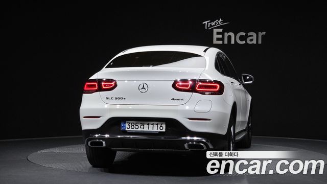 Mercedes-Benz GLC-Class GLC300e 4MATIC Coupe