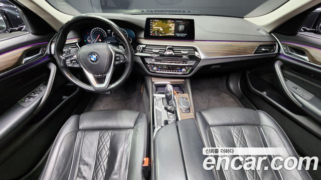 BMW 5-Series 520d xDrive Luxury Plus