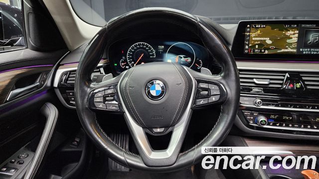 BMW 5-Series 520d xDrive Luxury Plus