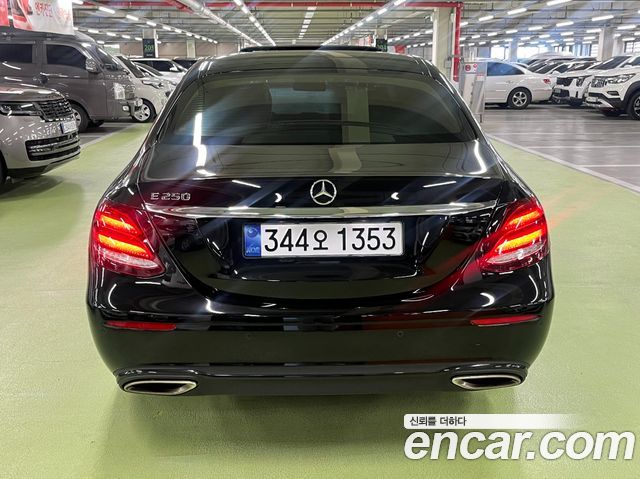 Mercedes-Benz E-Class E250 Avantgarde