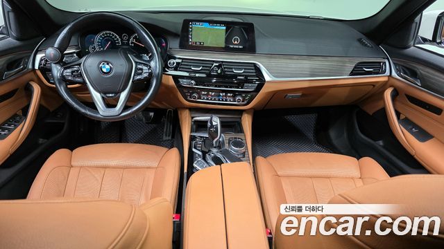 BMW 5-Series 530i M Sport Package Plus