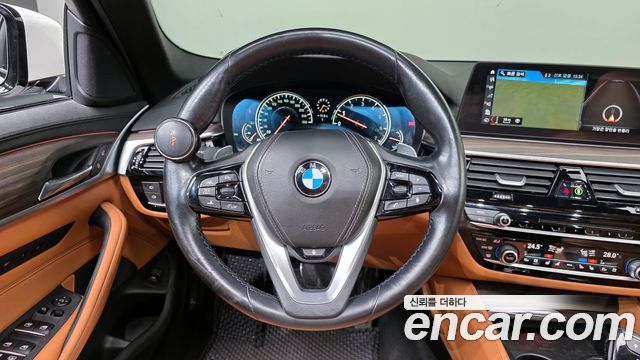 BMW 5-Series 530i M Sport Package Plus