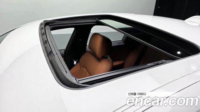 BMW 5-Series 530i M Sport Package Plus