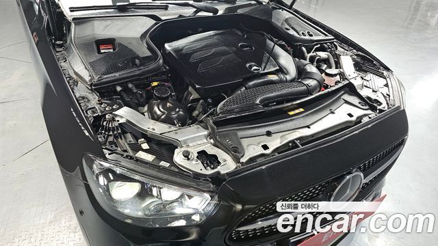 Mercedes-Benz E-Class E350 4MATIC AMG Line