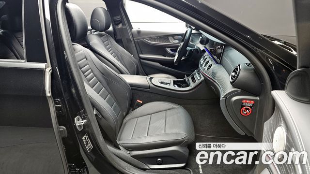 Mercedes-Benz E-Class E350 4MATIC AMG Line