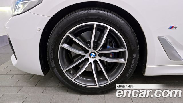 BMW 5Series (G30) 520i M Sport