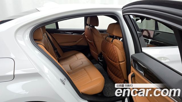 BMW 5Series (G30) 520i M Sport