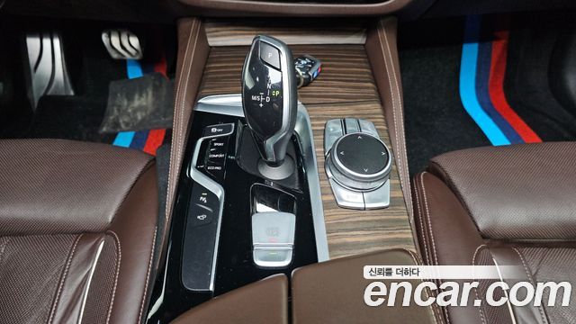 BMW 5-Series 530i xDrive M Sport Package Plus