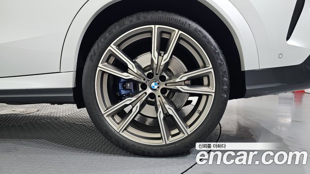 BMW X6 (G06) M50i