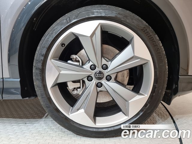 Audi Q4 e-Teuron (F4) 45 Premium Sportback