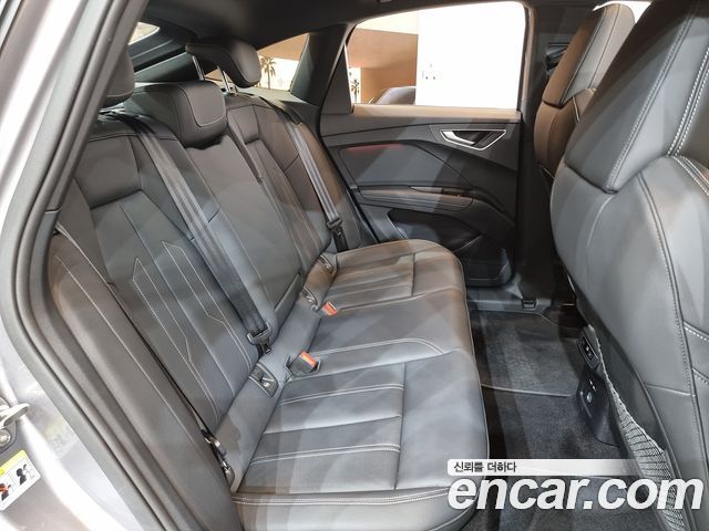 Audi Q4 e-Teuron (F4) 45 Premium Sportback