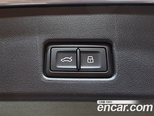 Audi Q4 e-Teuron (F4) 45 Premium Sportback
