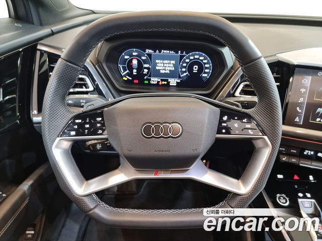 Audi Q4 e-Teuron (F4) 45 Premium Sportback