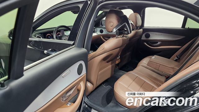 Mercedes-Benz E-Class W213 E250 Avantgarde