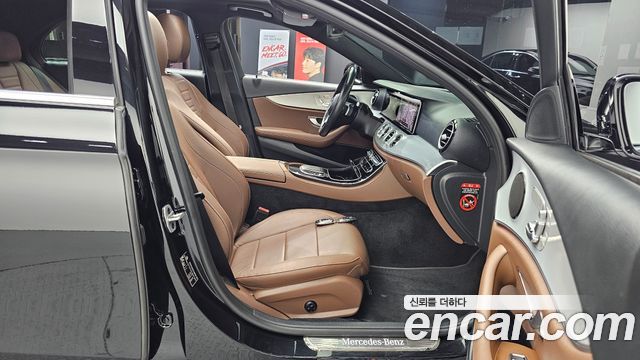Mercedes-Benz E-Class W213 E250 Avantgarde