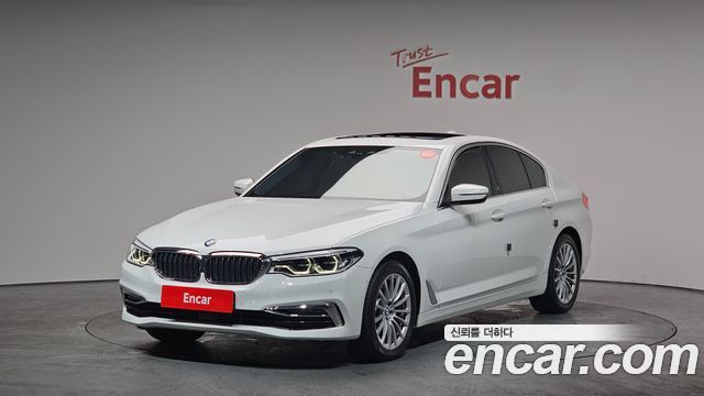 BMW 5-Series 520i Luxury