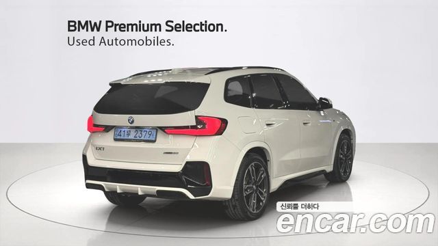 BMW iX1 xDrive 30 M Sport