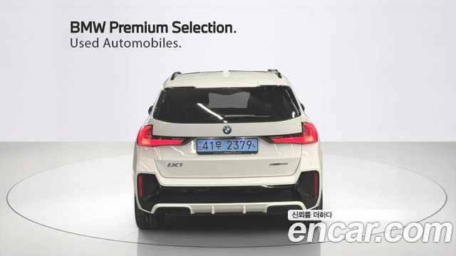 BMW iX1 xDrive 30 M Sport