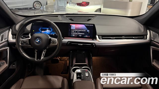 BMW iX1 xDrive 30 M Sport