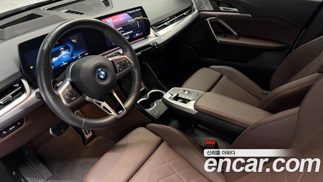 BMW iX1 xDrive 30 M Sport