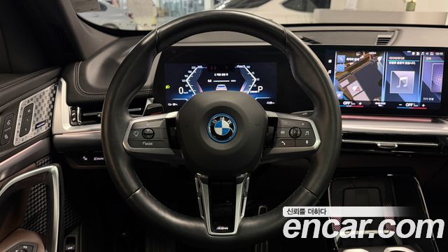 BMW iX1 xDrive 30 M Sport
