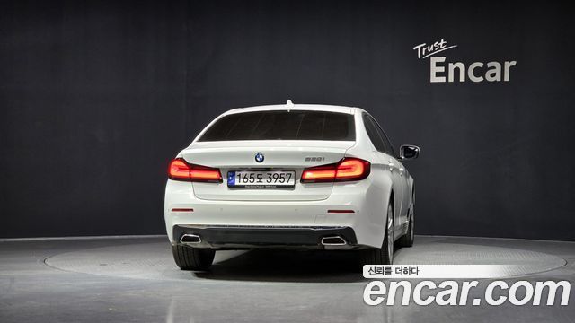 BMW 5-Series 530i Luxury