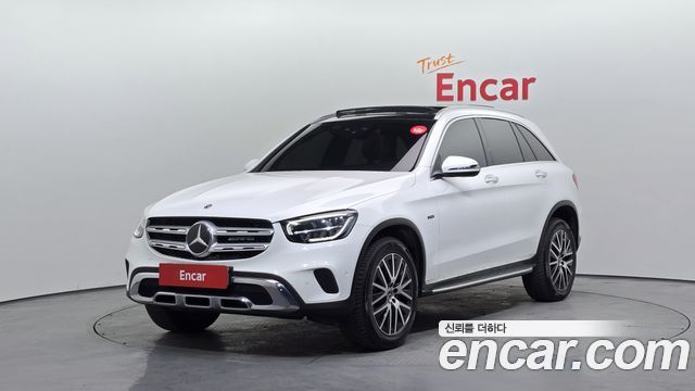 Mercedes-Benz GLC-Class GLC300e 4MATIC