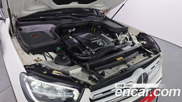 Mercedes-Benz GLC-Class GLC300e 4MATIC