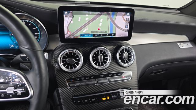 Mercedes-Benz GLC-Class GLC300e 4MATIC