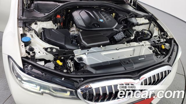BMW 3-Series 320d Luxury