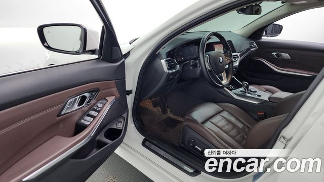 BMW 3-Series 320d Luxury