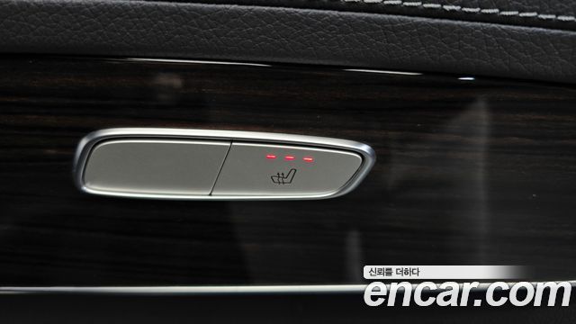 Mercedes-Benz GLC-Class GLC300 4MATIC Premium