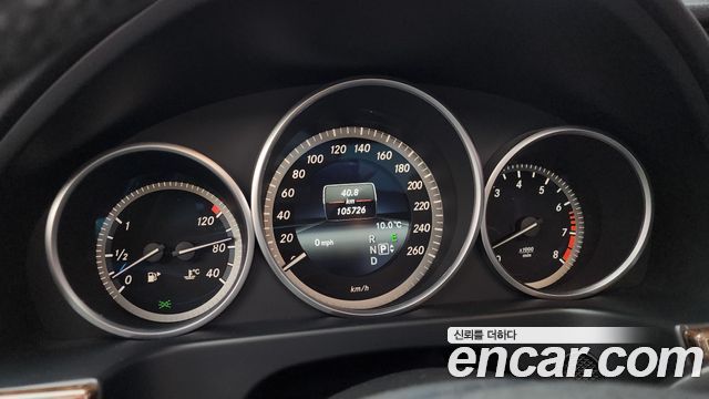 Mercedes-Benz E-Class E300 Elegance