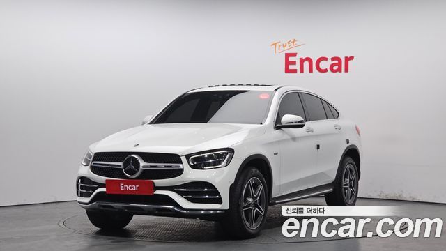 Mercedes-Benz GLC-Class GLC300e 4MATIC Coupe