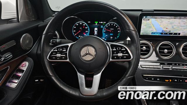 Mercedes-Benz GLC-Class GLC300e 4MATIC Coupe