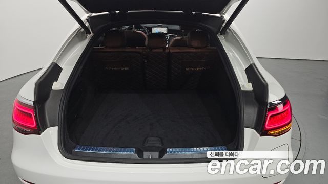 Mercedes-Benz GLC-Class GLC300e 4MATIC Coupe